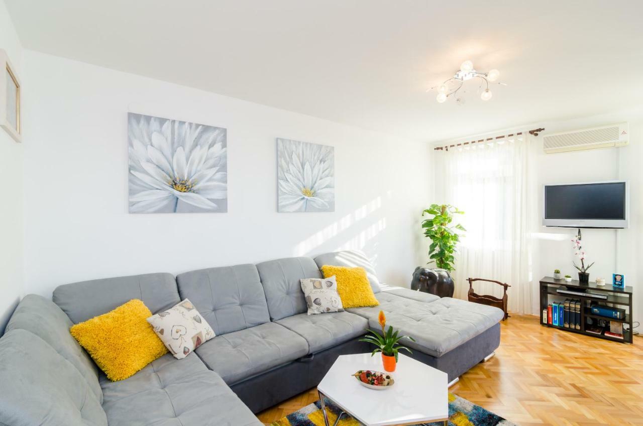 Sun City Apartment Dubrovnik Exterior photo